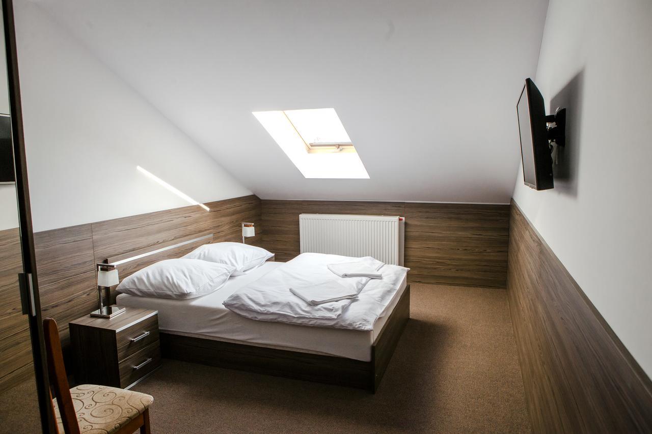 Motel Domowy Gosciniec Łomża エクステリア 写真