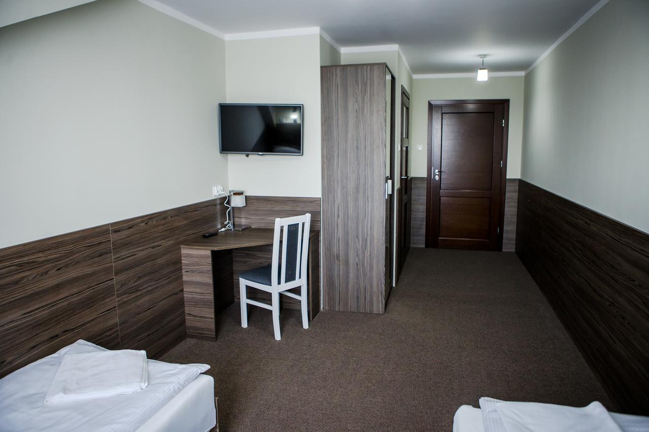 Motel Domowy Gosciniec Łomża エクステリア 写真