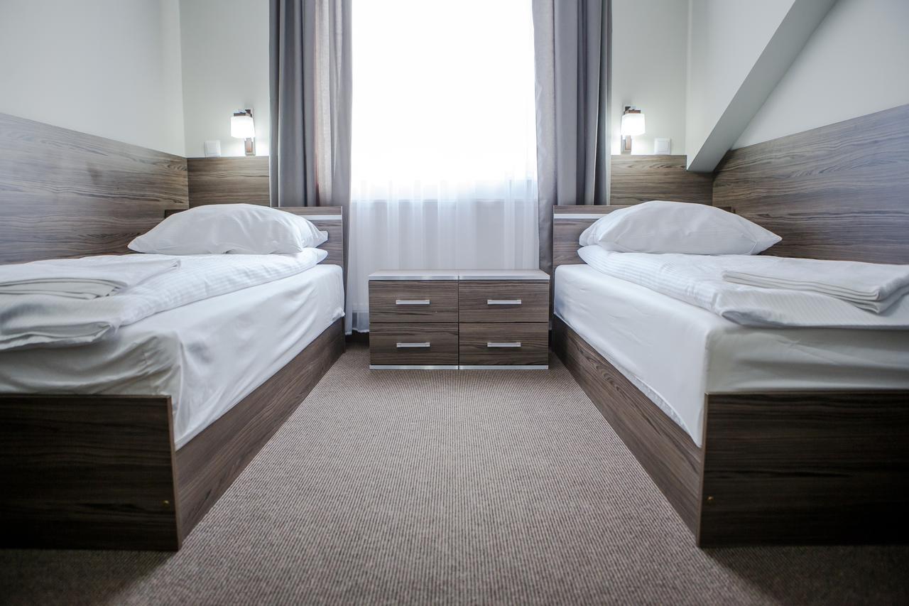 Motel Domowy Gosciniec Łomża エクステリア 写真